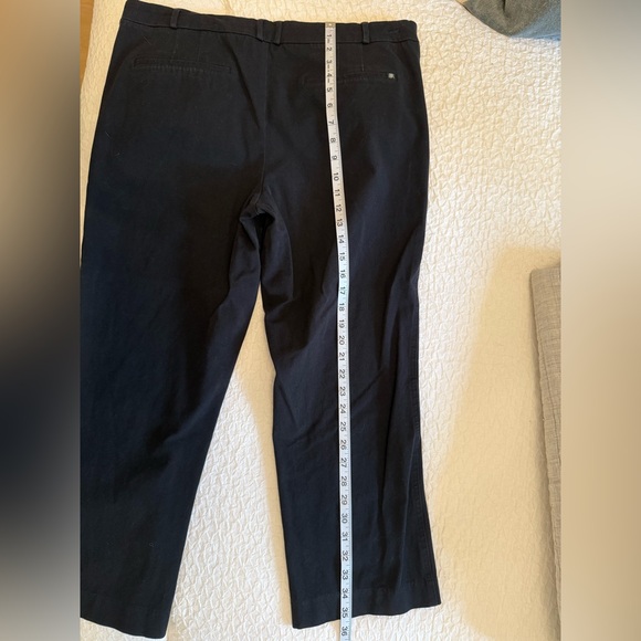 Banana Republic Black Cropped Straight-Leg Pants - Size 14 - Picture 9 of 9